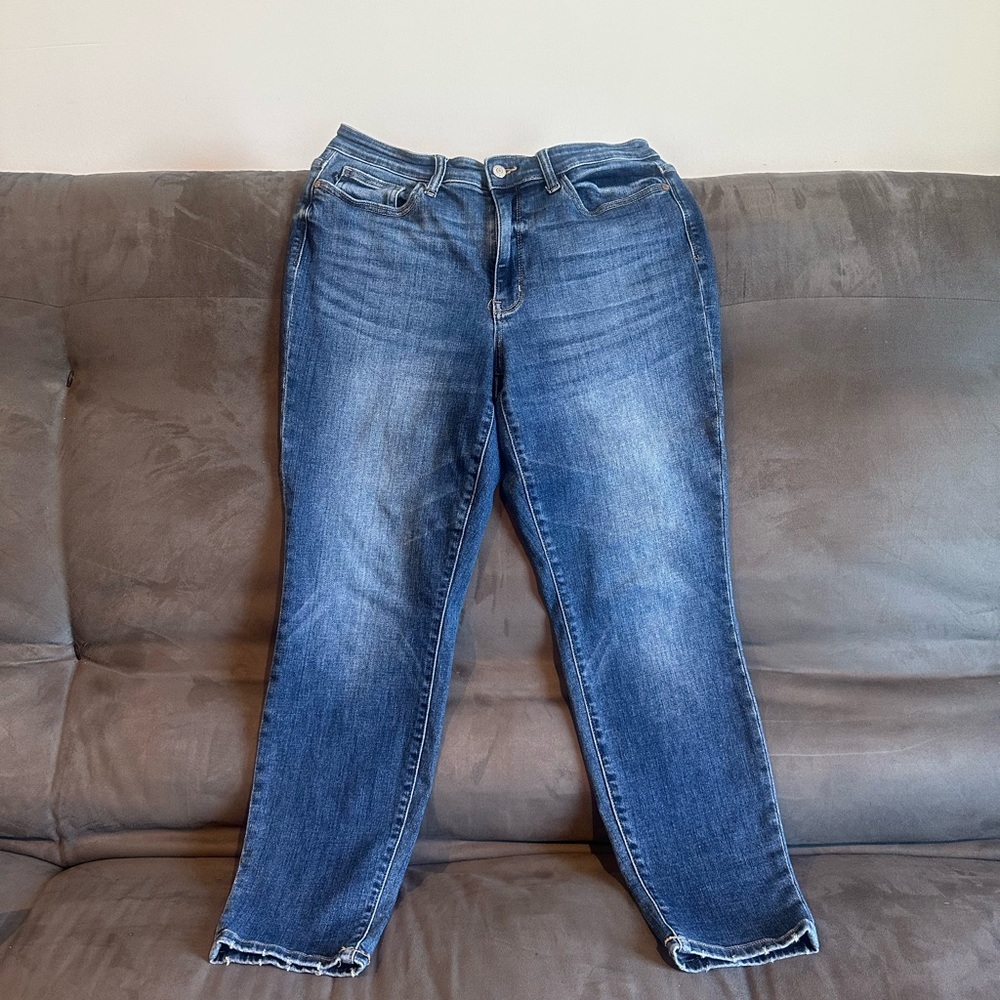 Judy Blue Classic Blue Women's Straight leg Jeans size 11/30
